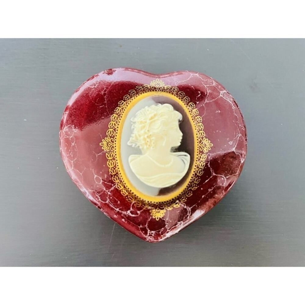 Vtg Mount Clemens Pottery Cameo Heart Trinket Jewelry Box marbled Red Gold Japan